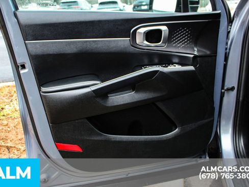 Used 2022 Kia Sorento S image 38