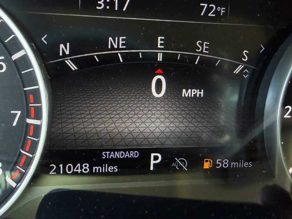 Used 2024 Nissan Pathfinder SL FWD image 18
