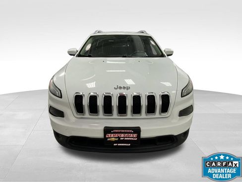 Used 2015 Jeep Cherokee Latitude w/ Cold Weather Group AWD/4WD image 2