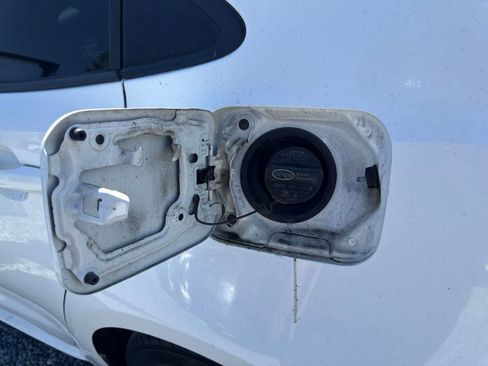 Used 2020 Toyota Corolla LE FWD image 10
