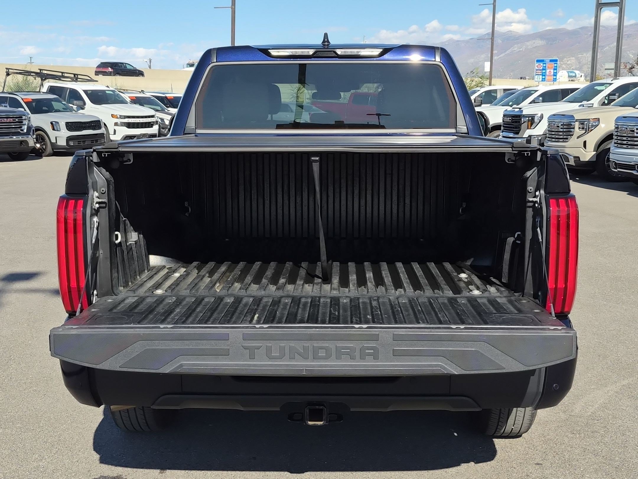 Used 2023 Toyota Tundra SR5 w/ SR5 Convenience Package AWD/4WD image 33