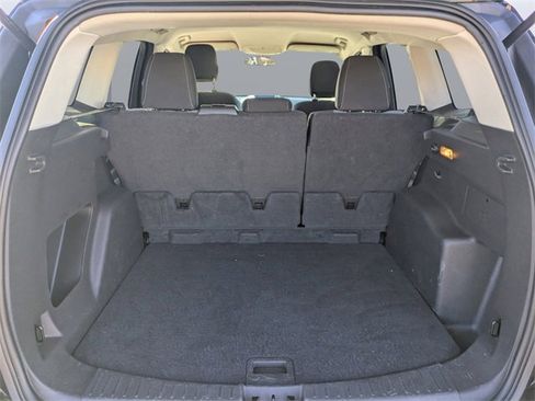 Used 2019 Ford Escape SE image 12