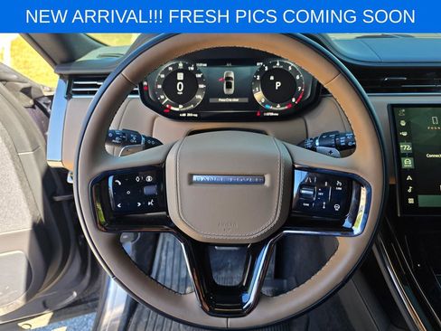 Used 2025 Land Rover Range Rover Sport Dynamic SE image 14