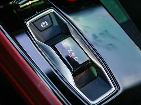 Used 2022 Audi e-tron GT Prestige w/ Prestige Package image 25