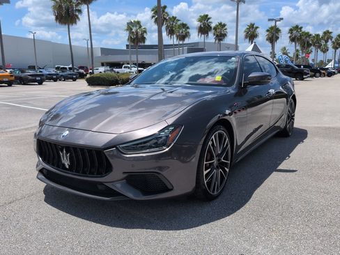 Used 2022 Maserati Ghibli Trofeo RWD image 8