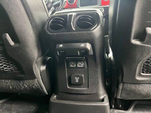 Used 2019 Jeep Wrangler Unlimited Rubicon image 52