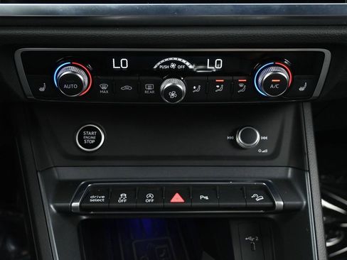 Used 2021 Audi Q3 2.0T Premium Plus w/ Premium Plus Package image 35