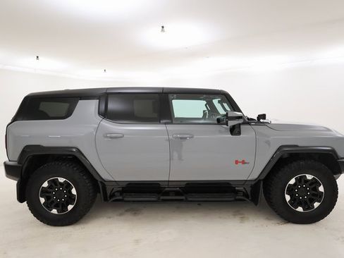 Used 2024 GMC Hummer EV 3X w/ Extreme Off-Road Package image 2