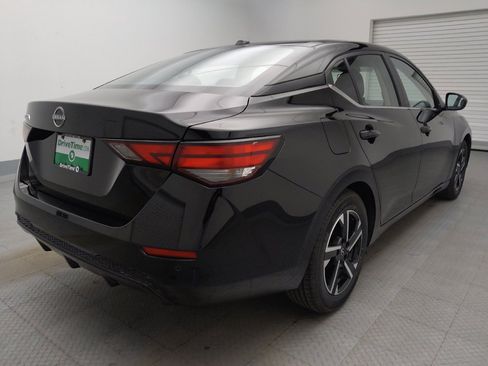 Used 2025 Nissan Sentra SV FWD image 9