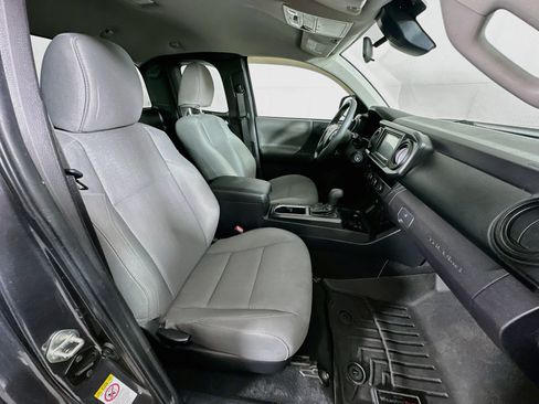 Used 2018 Toyota Tacoma SR RWD image 25