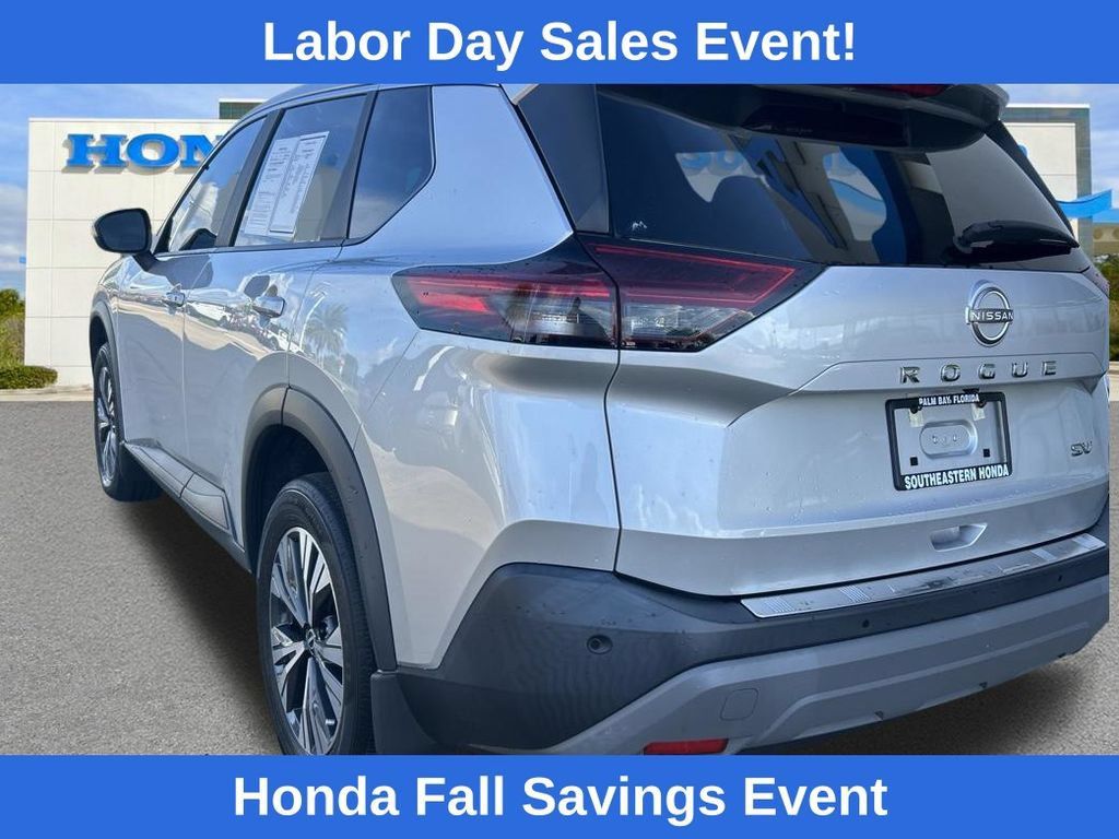 Used 2023 Nissan Rogue SV FWD image 7