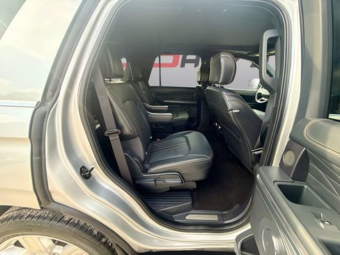 Used 2023 Ford Expedition Platinum RWD image 30