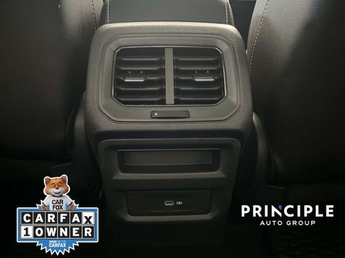 Used 2022 Volkswagen Taos SEL w/ Panoramic Sunroof Package image 28