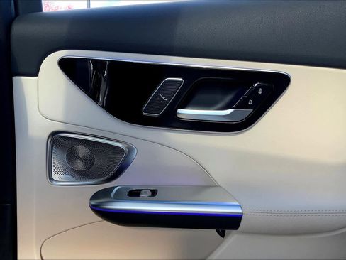 New 2026 Mercedes-Benz C 300 4MATIC Sedan image 23