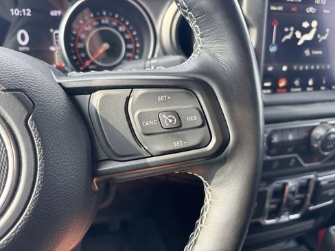 Used 2023 Jeep Gladiator Sport image 21