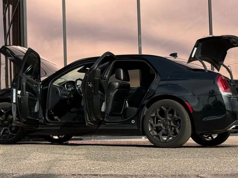 Used 2021 Chrysler 300 S image 23