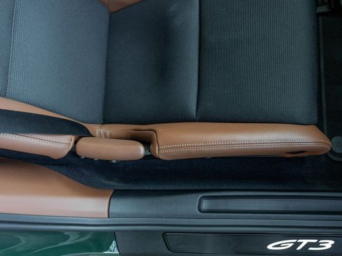 Used 2022 Porsche 911 GT3 RWD image 26