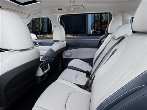 New 2026 Kia Carnival SX Prestige image 18