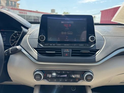Used 2019 Nissan Altima 2.5 SV FWD image 32