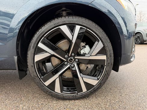 New 2026 Volvo XC60 B5 Ultra w/ Protection Package Premier image 7