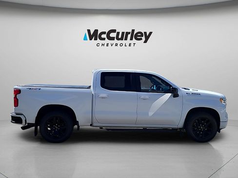 Used 2023 Chevrolet Silverado 1500 RST w/ Convenience Package II AWD/4WD image 8