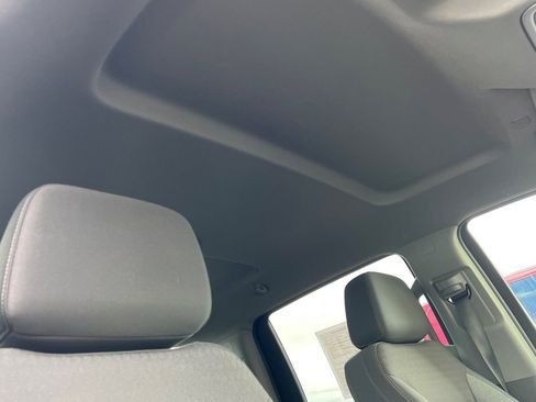 Used 2025 Chevrolet Silverado 1500 LT image 16