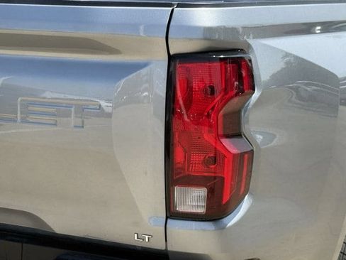 Used 2023 Chevrolet Colorado LT w/ LT Convenience Package RWD image 7