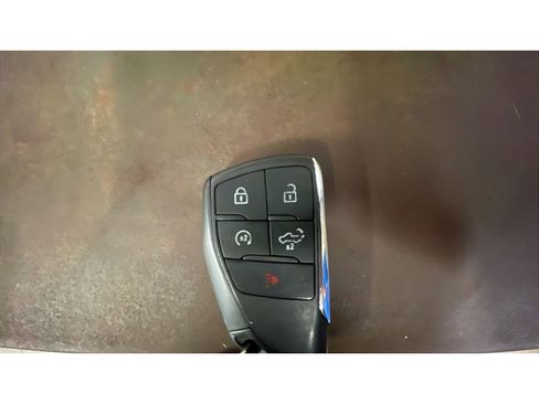 Used 2024 GMC Sierra 1500 AT4 w/ Technology Package image 17