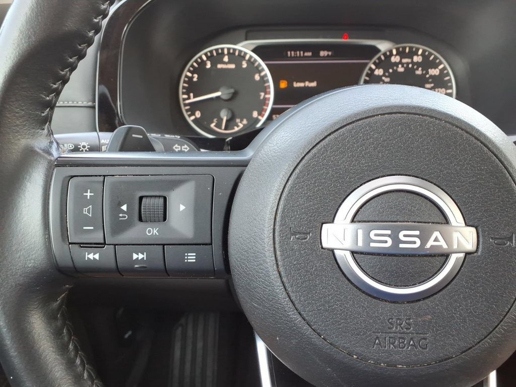 Used 2024 Nissan Pathfinder SV FWD image 19