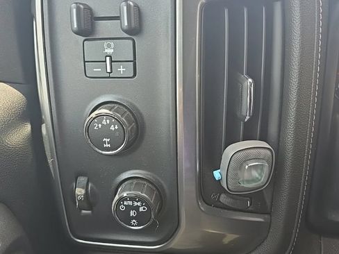 Used 2015 Chevrolet Silverado 2500 LTZ w/ LTZ Plus Package AWD/4WD image 20