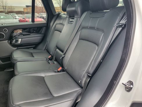 Used 2020 Land Rover Range Rover HSE image 11