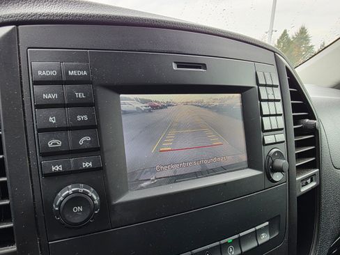 Used 2020 Mercedes-Benz Metris Passenger image 17