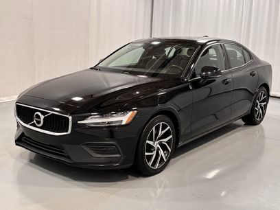 Used 2019 Volvo S60 T5 Momentum w/ Premium Package
