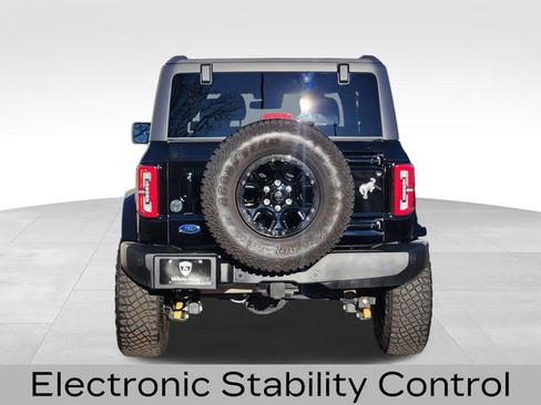 Used 2023 Ford Bronco Outer Banks image 9