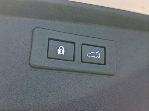 Used 2023 Subaru Outback Touring AWD/4WD image 27