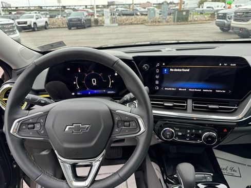 Certified 2024 Chevrolet Trax ACTIV w/ Sunroof Package image 13