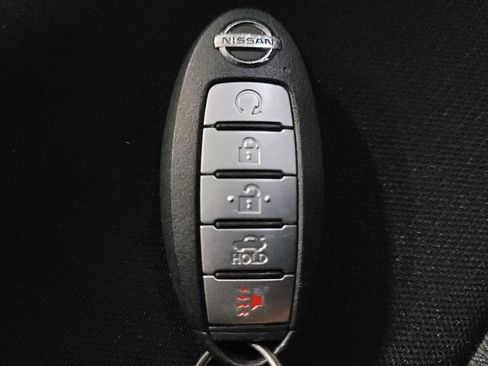 Used 2021 Nissan Sentra SV FWD image 32