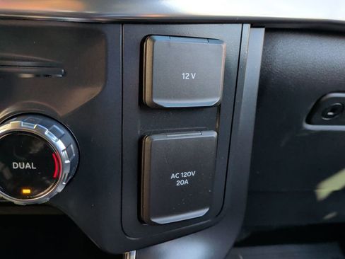 Certified 2022 Ford F150 Raptor w/ Equipment Group 801A High image 39