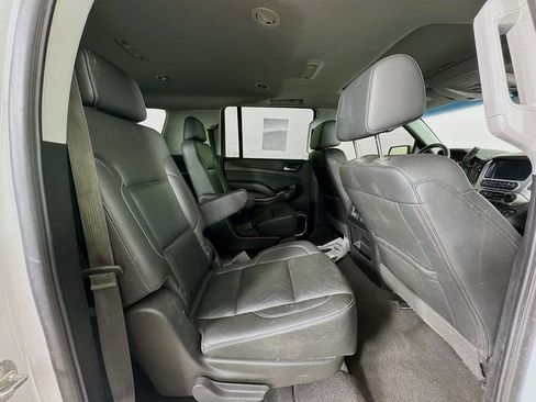 Used 2020 GMC Yukon XL SLT AWD/4WD image 30