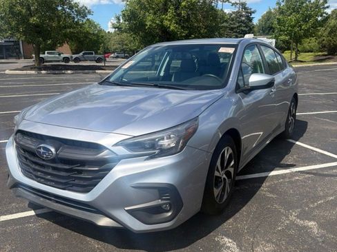 Used 2023 Subaru Legacy Premium AWD/4WD image 3