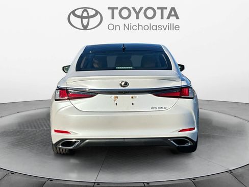 Used 2025 Lexus ES 350 Ultra Luxury image 4