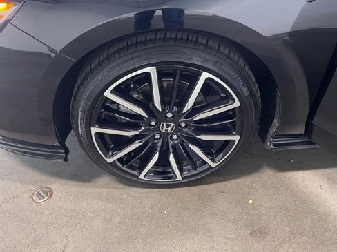 Certified 2025 Honda Accord Touring image 30