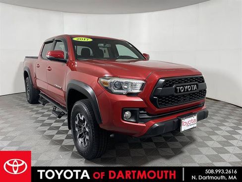 Used 2017 Toyota Tacoma TRD Off-Road w/ Premium & Technology Package AWD/4WD image 1
