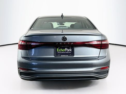 Used 2025 Volkswagen Jetta Sport FWD image 7