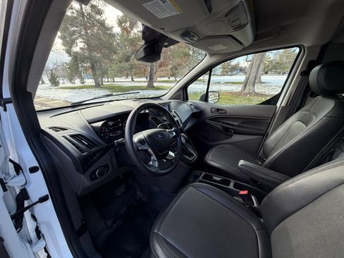 Used 2022 Ford Transit Connect XL image 11