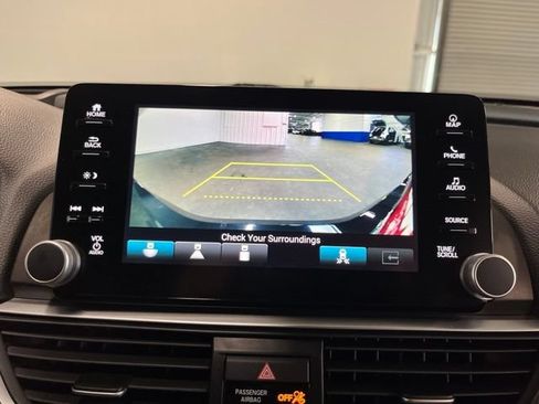 Used 2019 Honda Accord Touring image 26