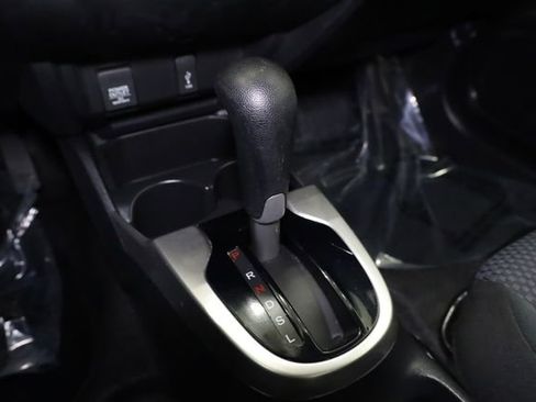 Used 2018 Honda Fit LX image 27