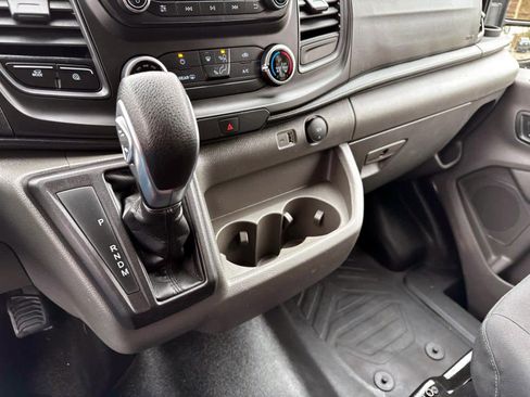 Used 2024 Ford Transit 250 Low Roof AWD w/ Exterior Upgrade Package image 26