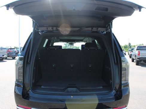 New 2026 Chevrolet Tahoe High Country AWD/4WD image 14
