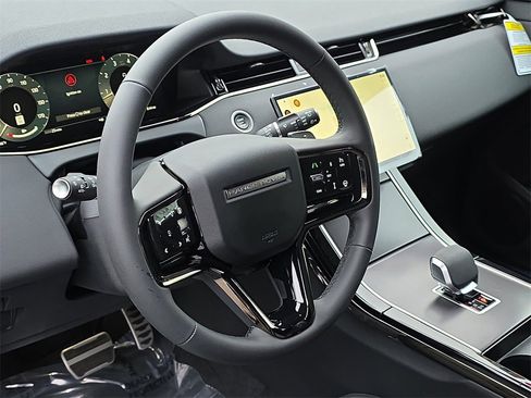 New 2026 Land Rover Range Rover Evoque Dynamic SE image 16